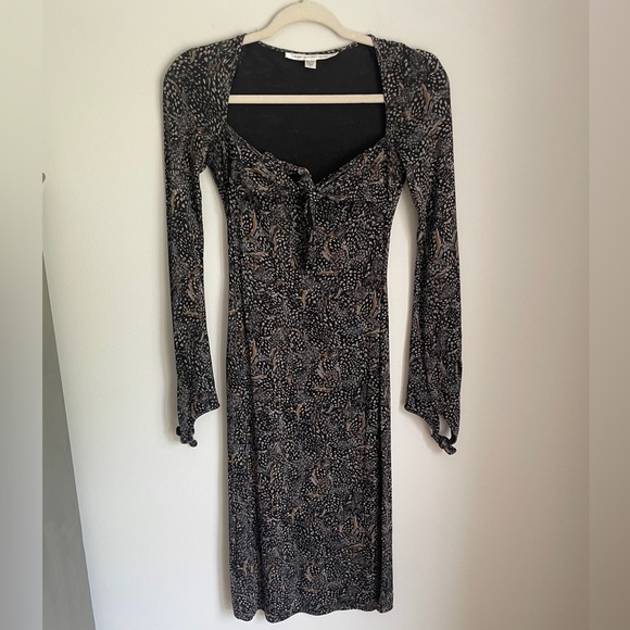 Diane Von Furstenberg Silk Feather Print Midi Body-con Dress in Black Size 4 - Picture 1 of 10